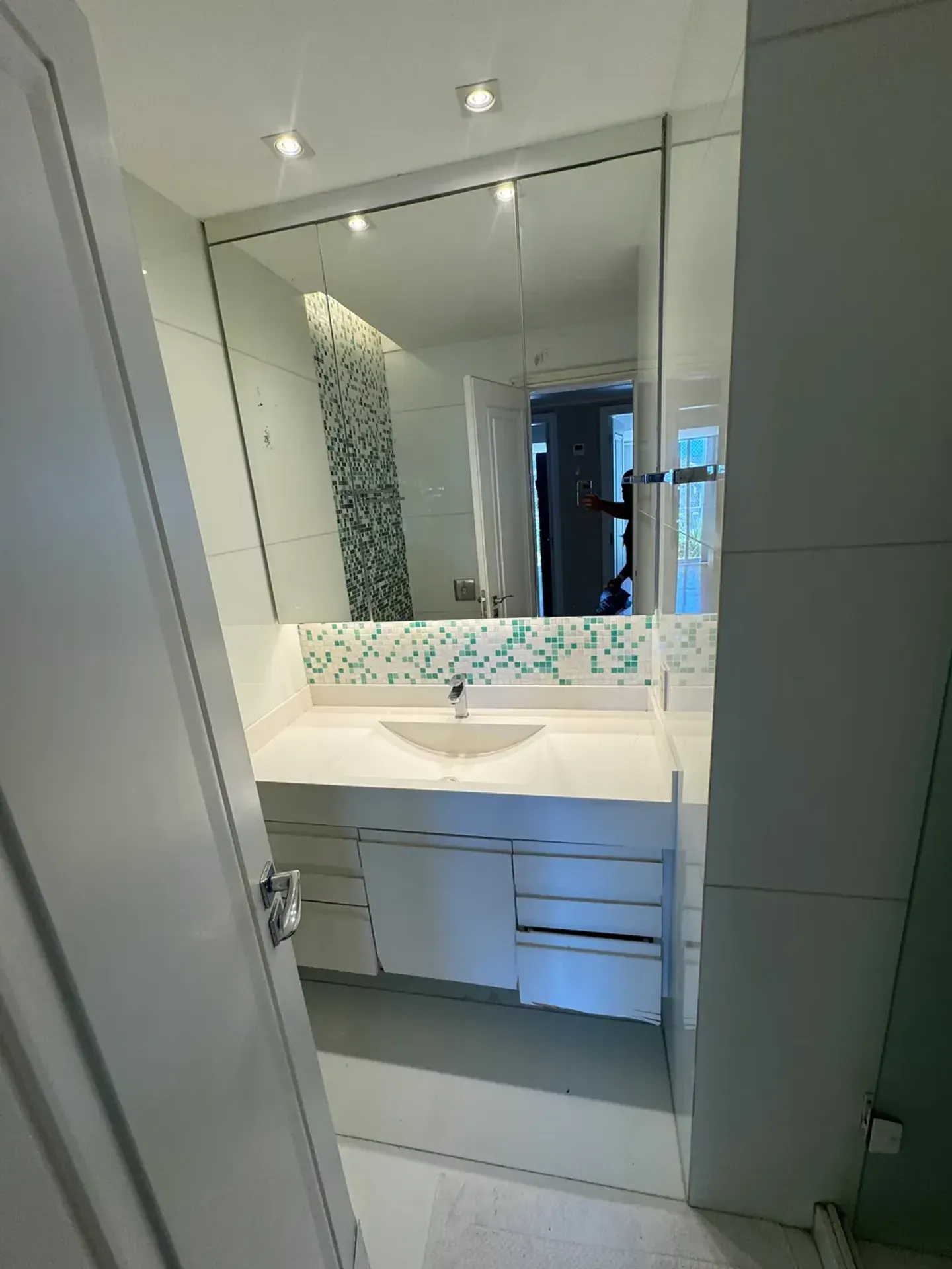 Apartamento de 200 m² com closet e vista para a água — photo 16