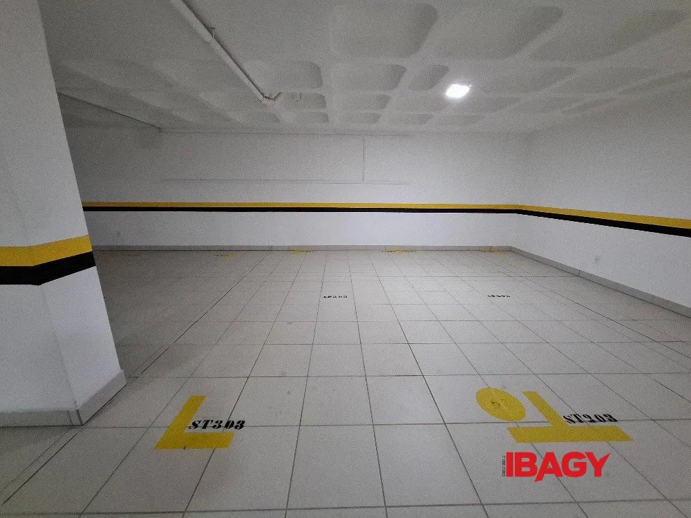 33 m² studio with 1 bedroom and 1 parking space — photo 27