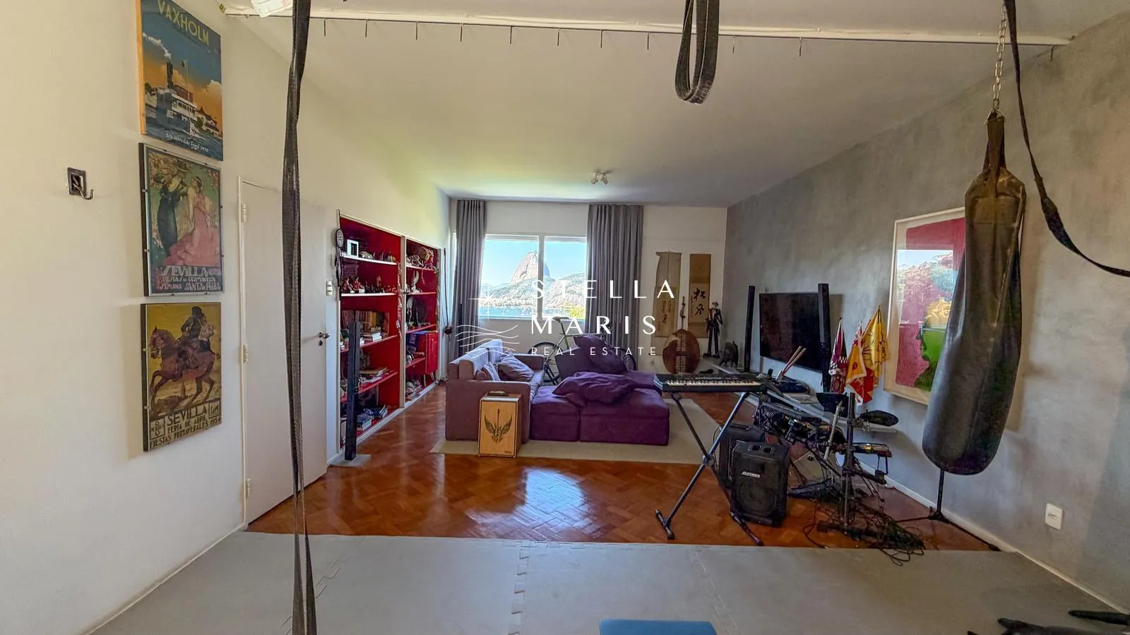 Furnished apartment, 398 m², with floor-to-ceiling windows — photo 23