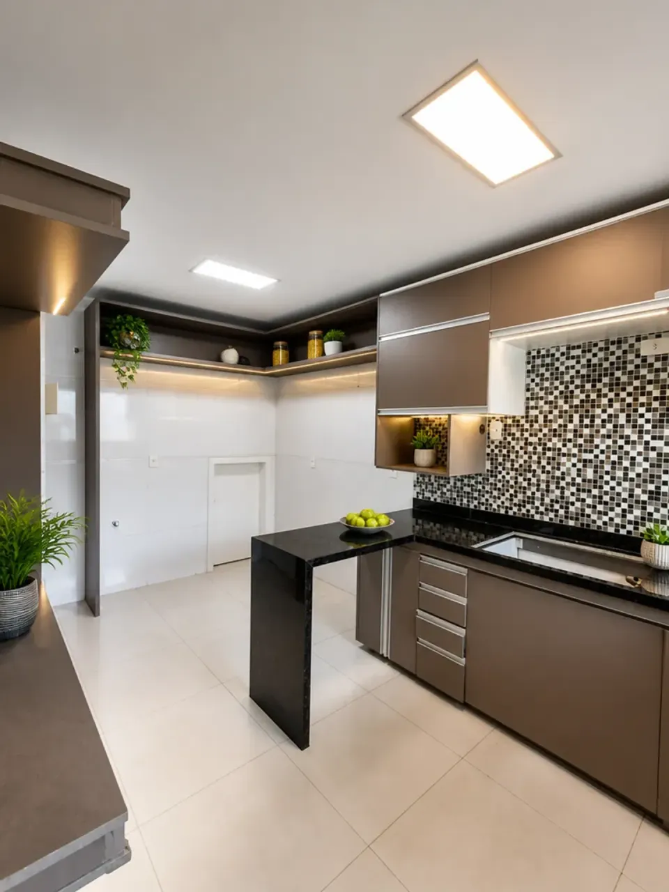 Rental house with 4 bedrooms and an open-plan kitchen — photo 2