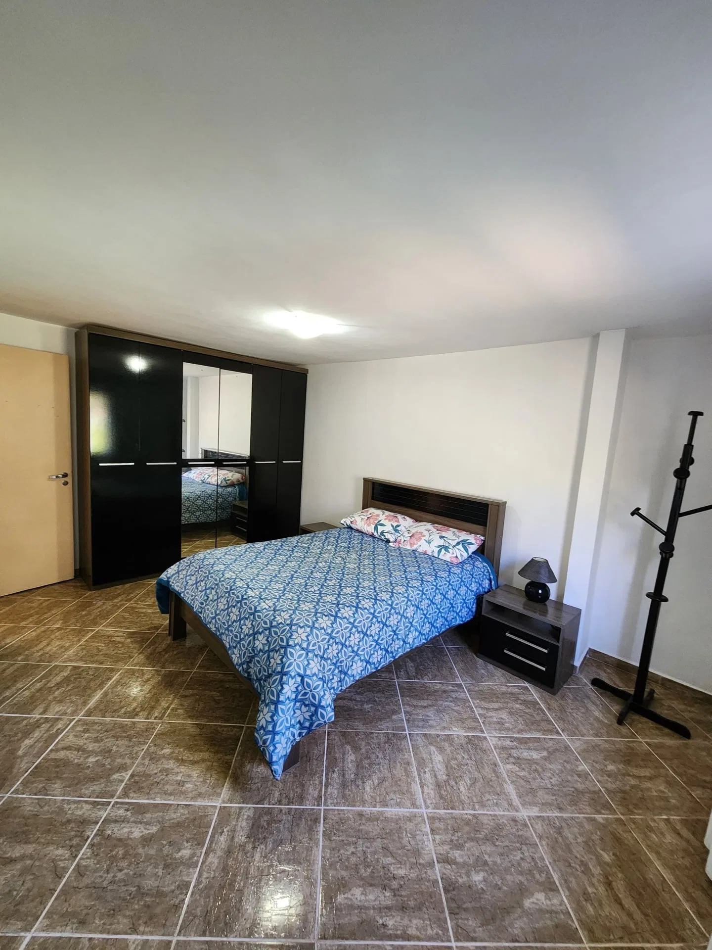 3-bedroom house with a private BBQ — photo 3
