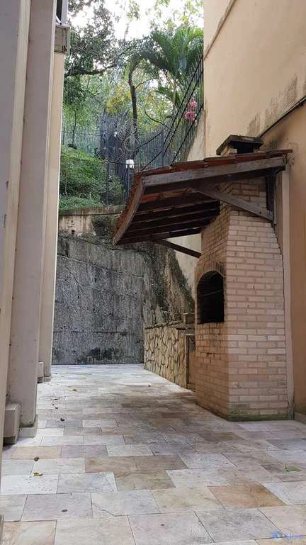 Apartment with 2 bedrooms and private BBQ area — photo 10