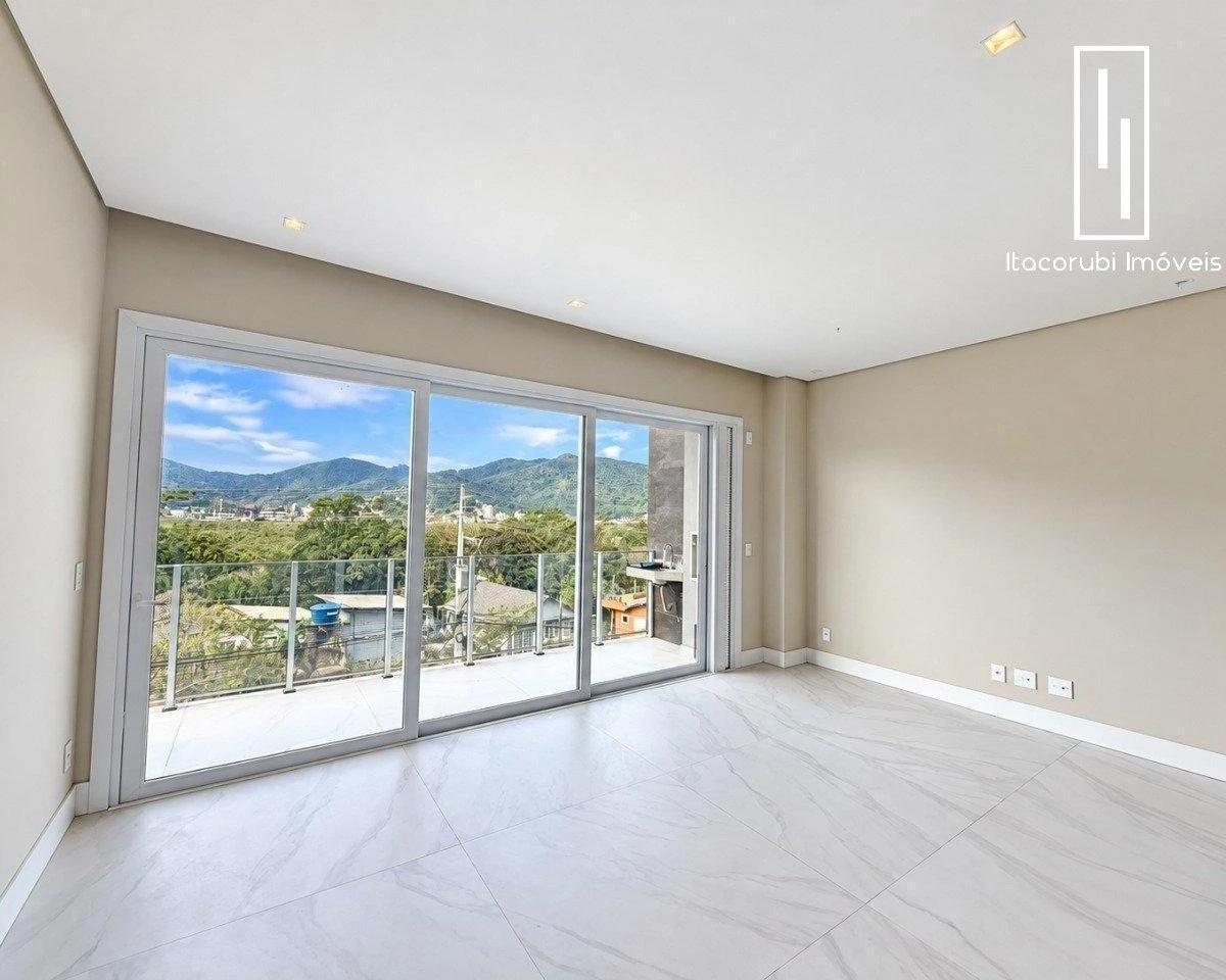 Apartment, 134 m², with a bathtub