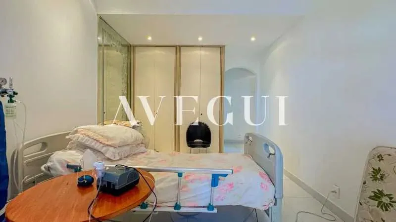 Residential apartment with 4 bedrooms and separate kitchen — photo 6