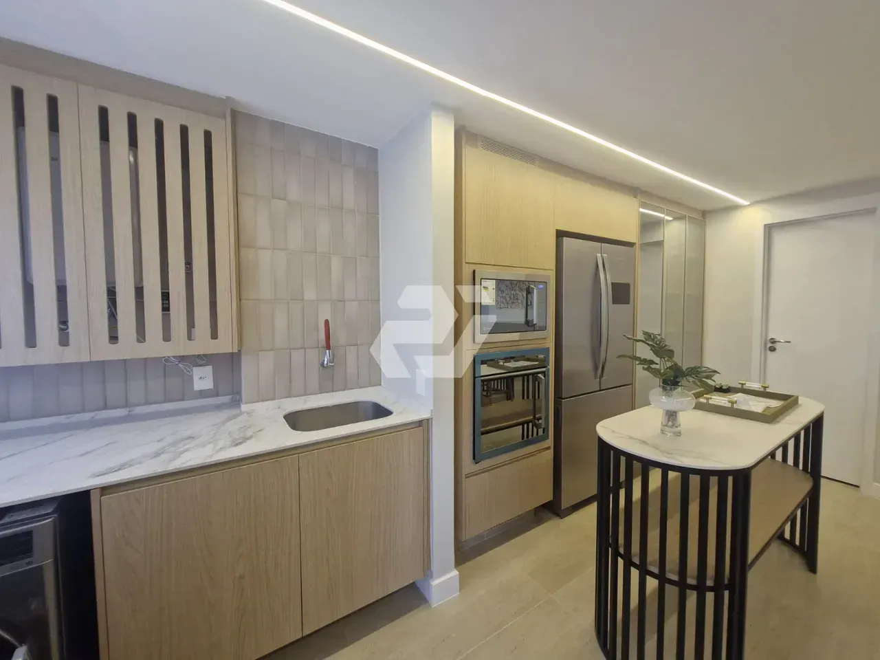 Apartamento mobiliado de 3 quartos com cozinha integrada — photo 28