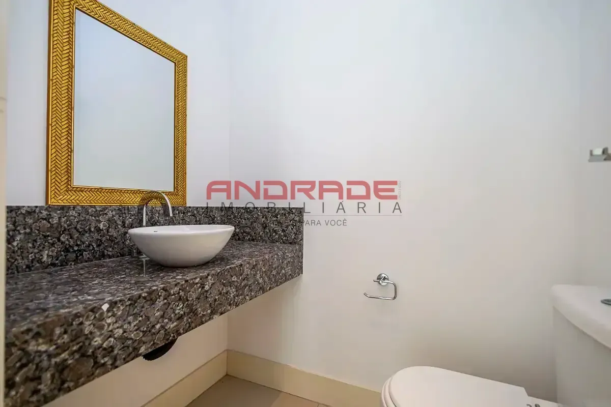Apartment with 3 bedrooms and glass balcony — photo 10