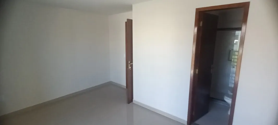 Duplex house with 3 bedrooms and a separate kitchen — photo 6