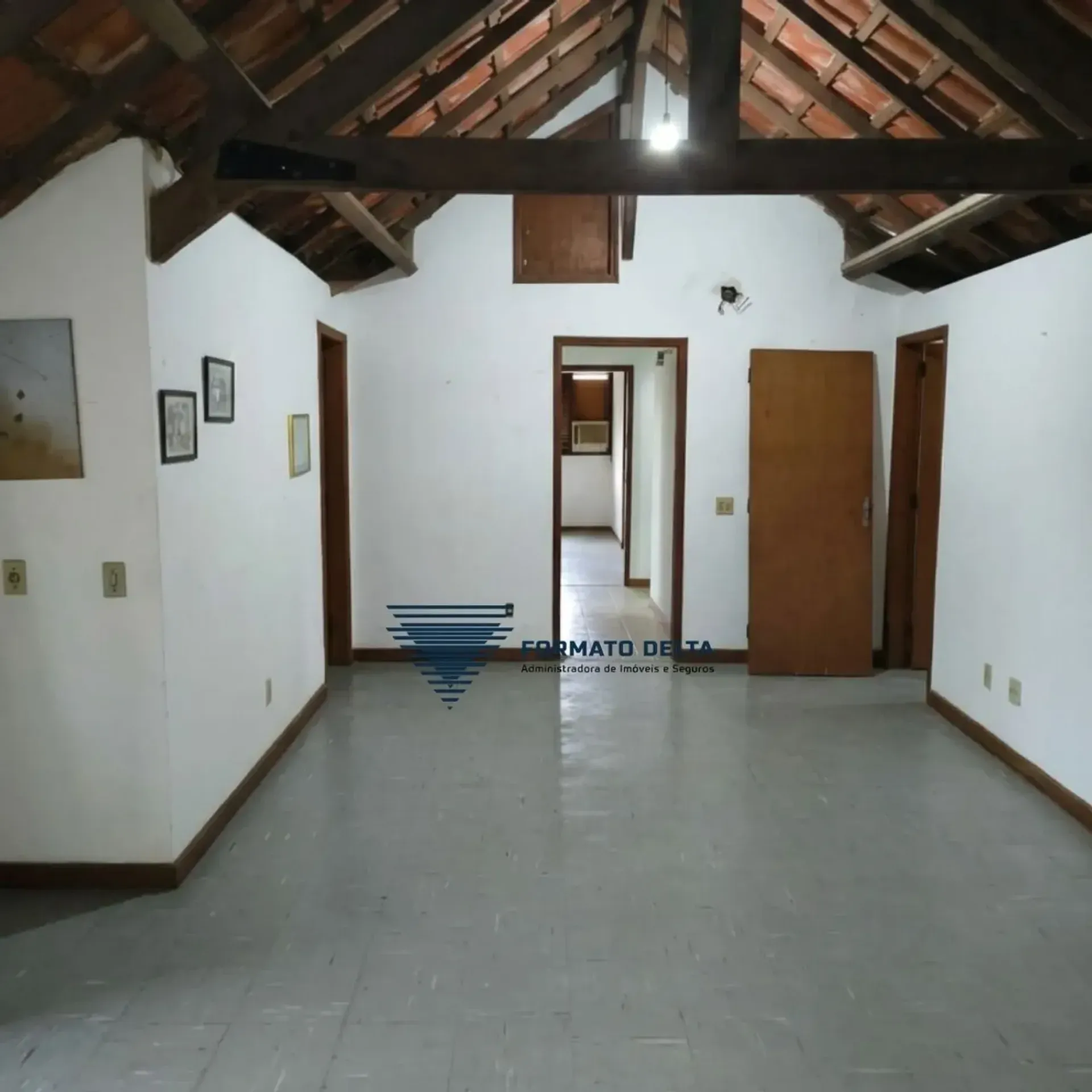 Casa com 8 quartos, 4 banheiros e 7 vagas no 2º andar — photo 28