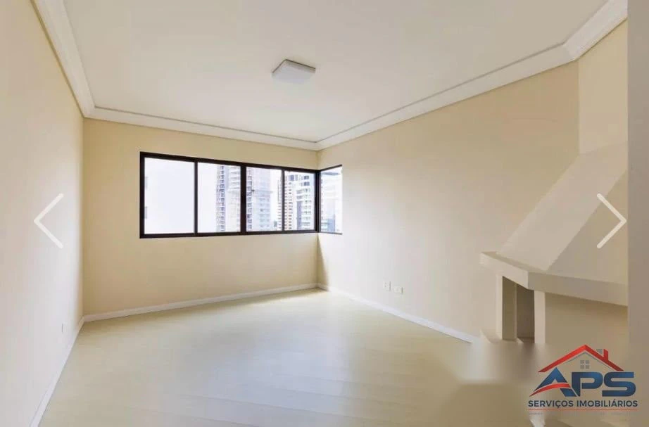 Apartment, 119 m², with a glass-enclosed balcony