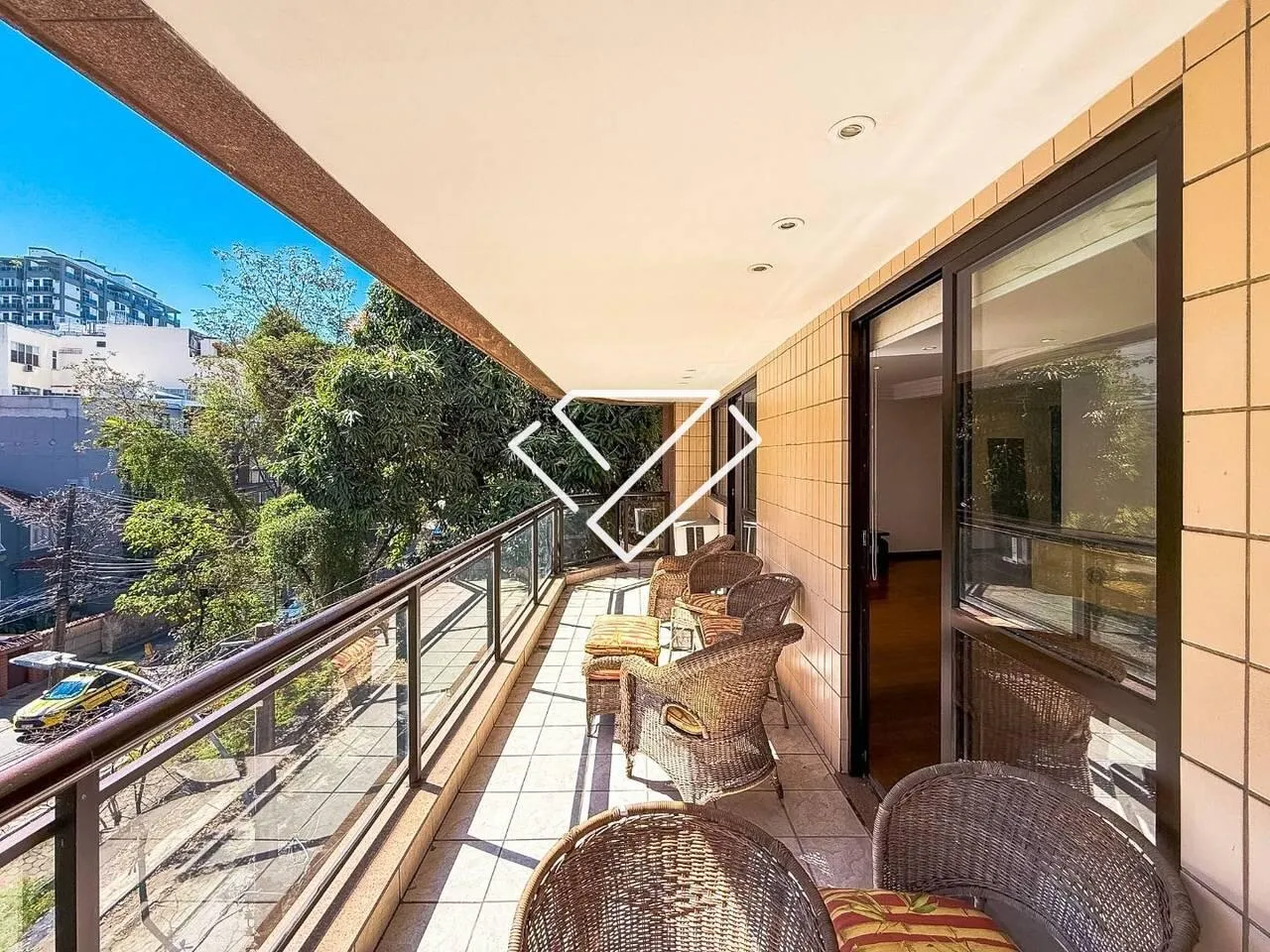 Apartamento com 3 quartos e 136 m² com varanda — photo 10