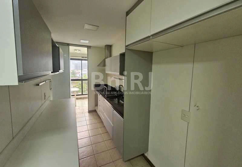 4-bedroom apartment 156 m² with 2 parking spots — photo 25