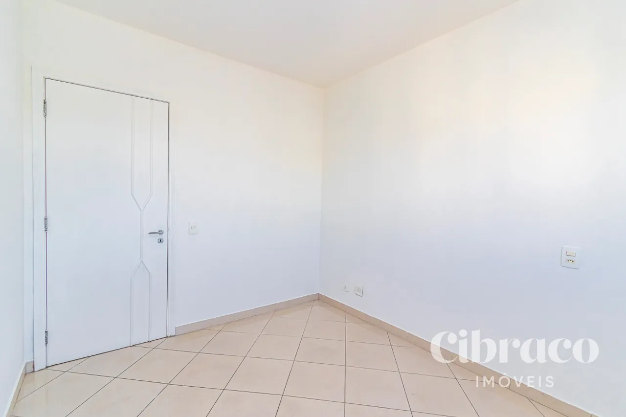 Apartamento de 1 quarto com sacada e área de serviço — photo 12