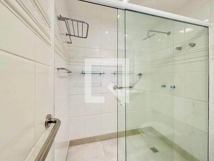 4-bedroom apartment with a walk-in closet in Rio de Janeiro — photo 36
