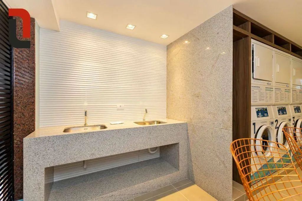 31 m² studio with an equipped kitchenette — photo 36