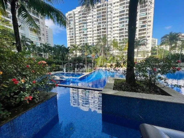 Apartment with 2 bedrooms, 1 bath, and a balcony — photo 4