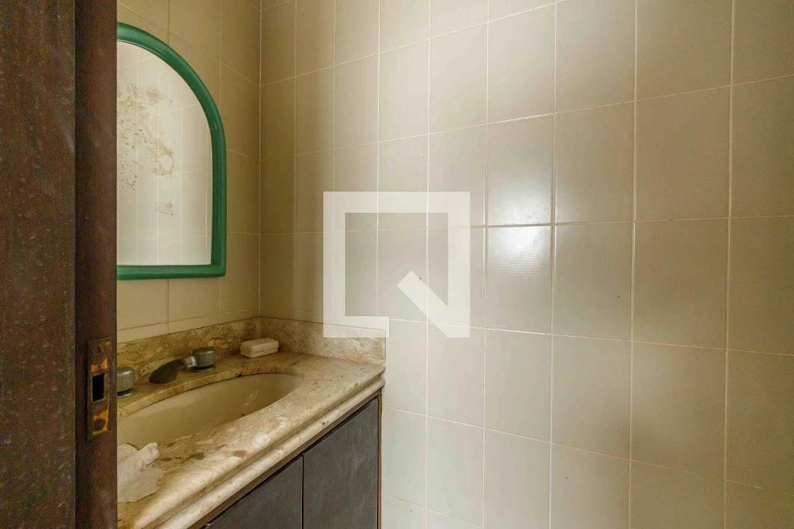 Ванна та 4 спальні: квартира 360 м² — photo 60
