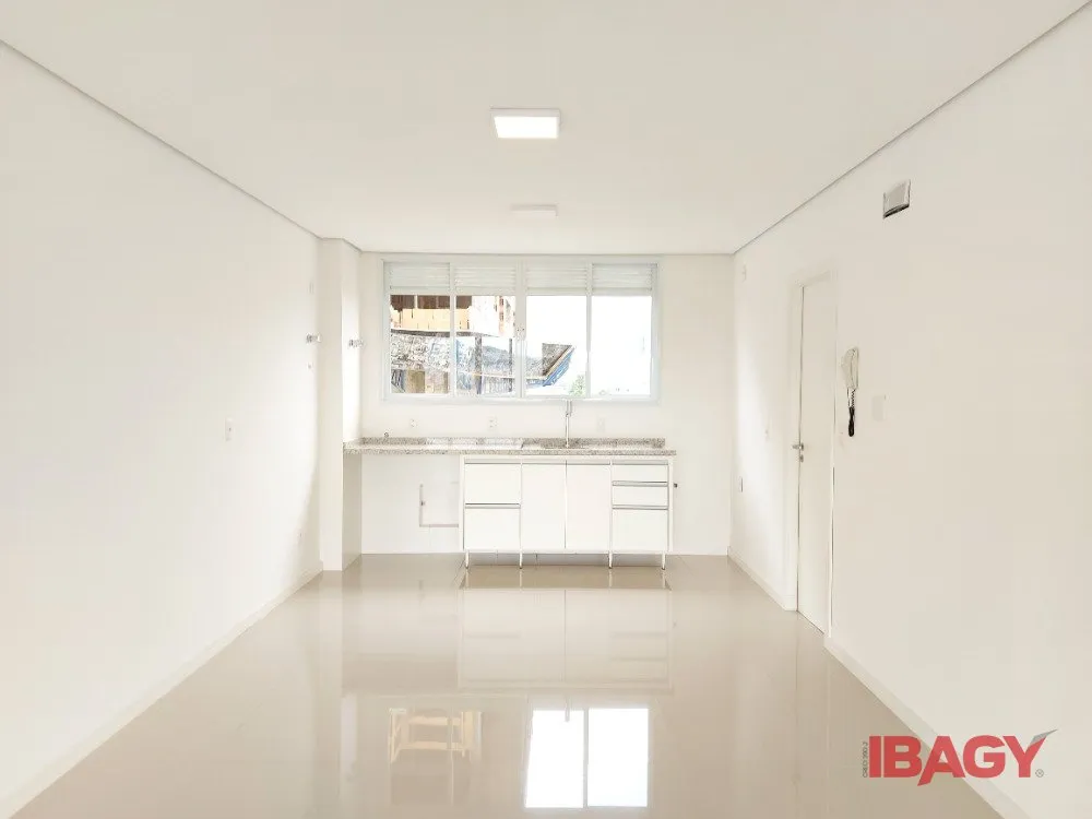 3-bedroom 165 m² apartment with balcony grill — photo 4