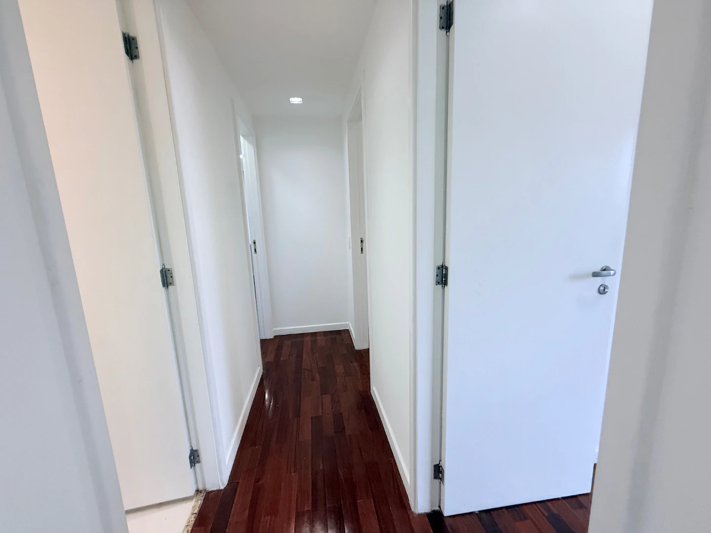 4-bedroom apartment with a washing machine in Rio de Janeiro — photo 27