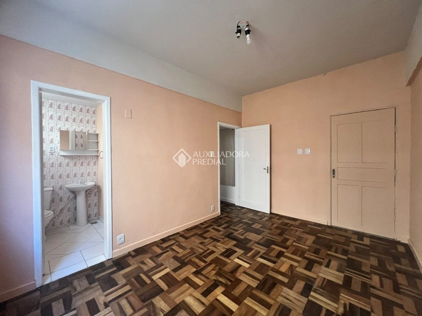 Квартира з 1 спальнею та власною ванною 42 м² — photo 16