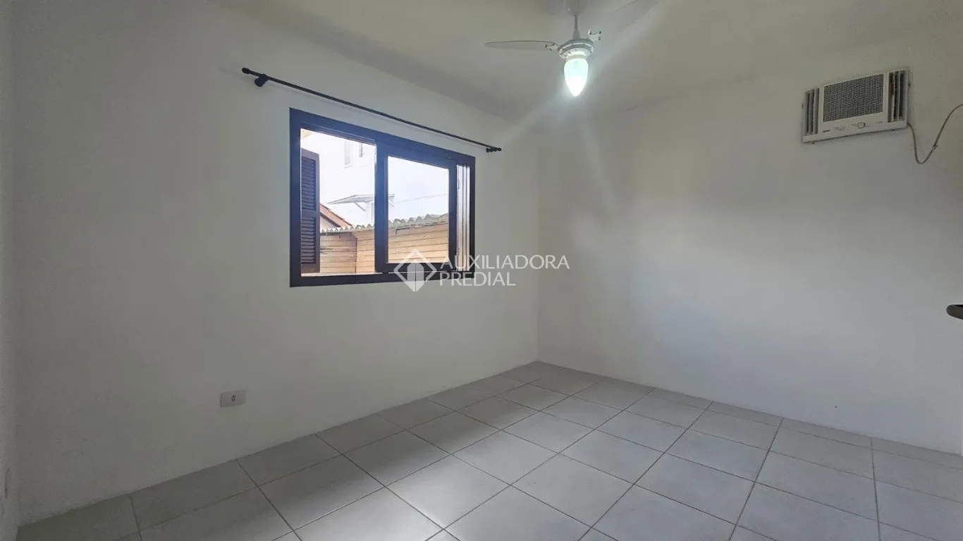 Будинок: 3 спальні, 1 з власною ванною кімнатою, 130 м² — photo 27