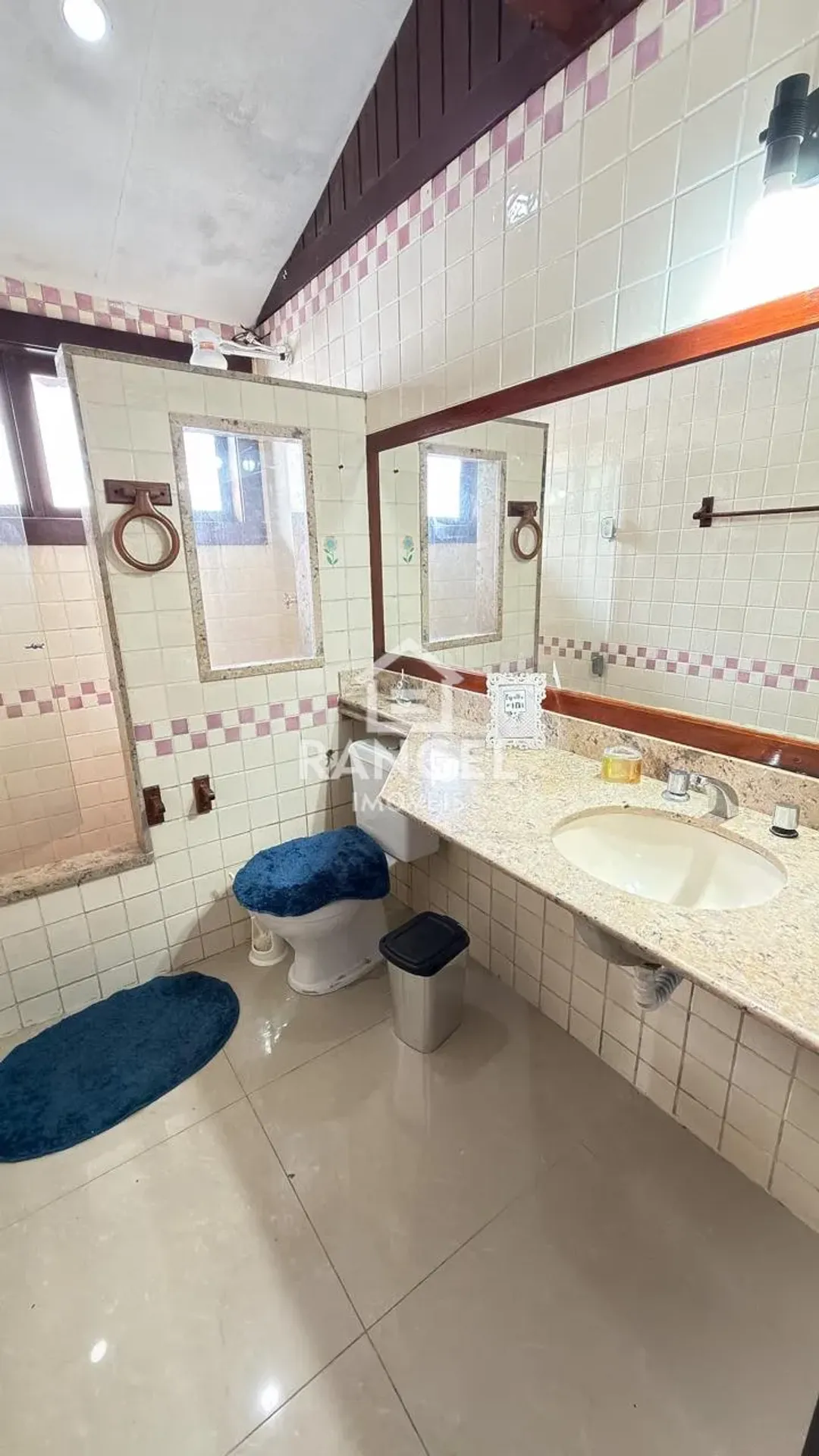 Casa mobiliada em condomínio com 4 quartos e 5 banheiros — photo 31