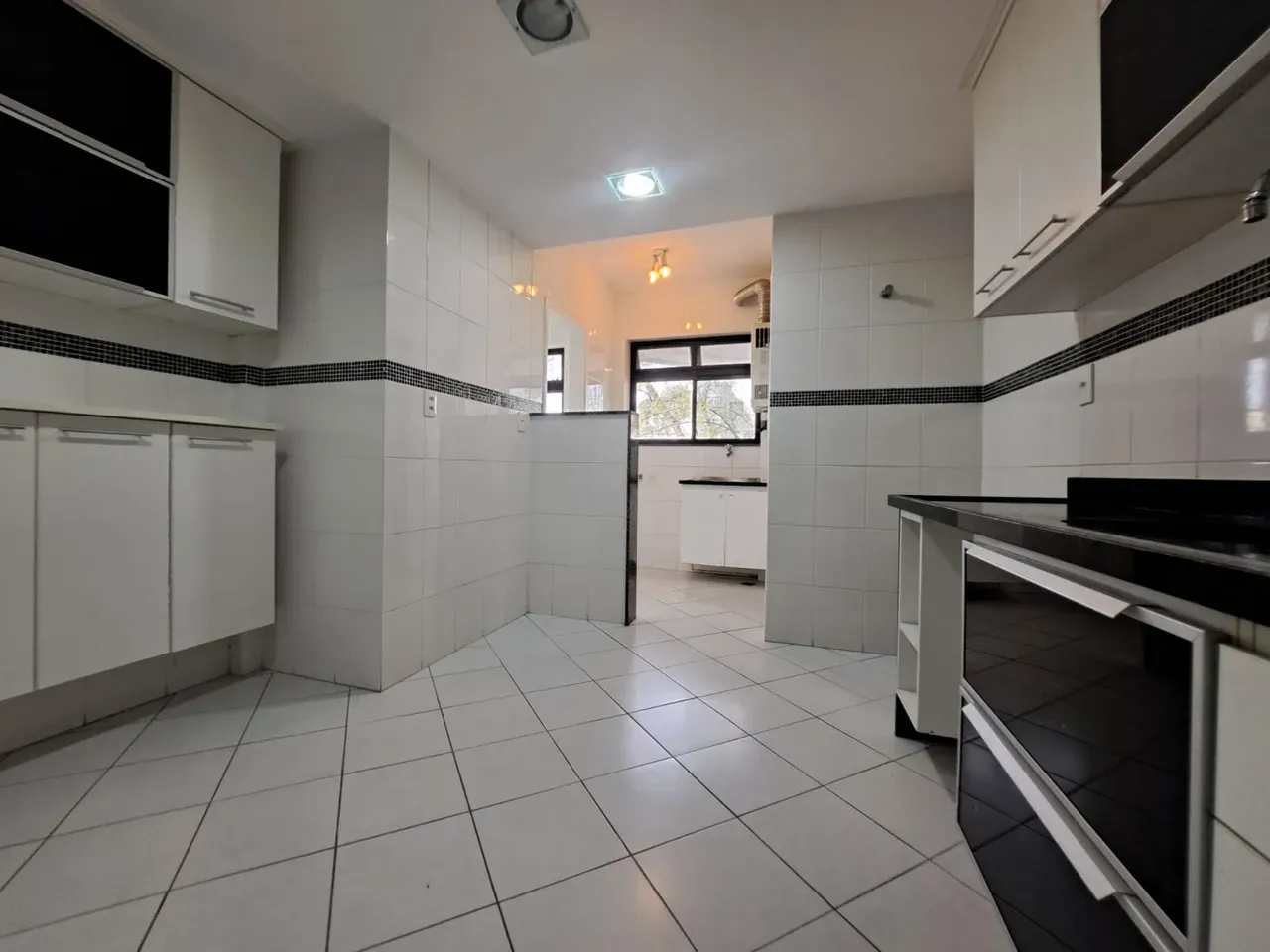Home office in a 2-bedroom apartment, 92 m² — photo 23