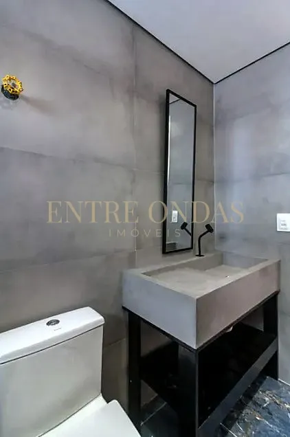 Washing machine in a 3-bedroom apartment, 140 m² — photo 13