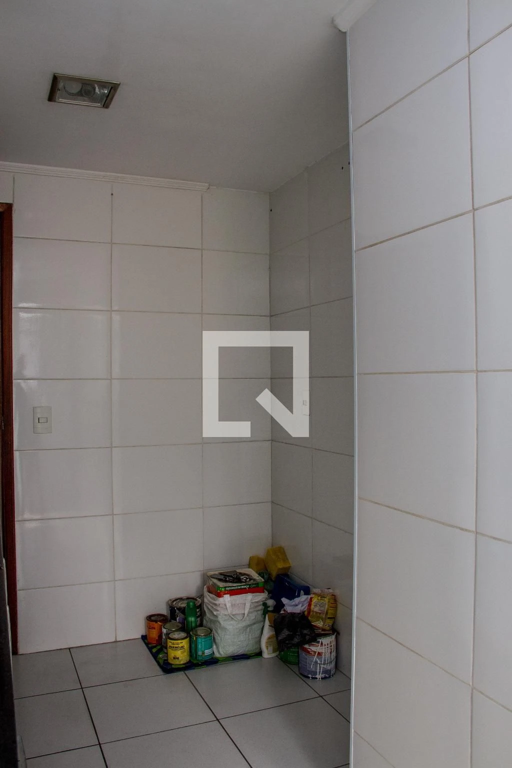 Unfurnished 2-bedroom apartment with 2 bathrooms and parking — photo 33