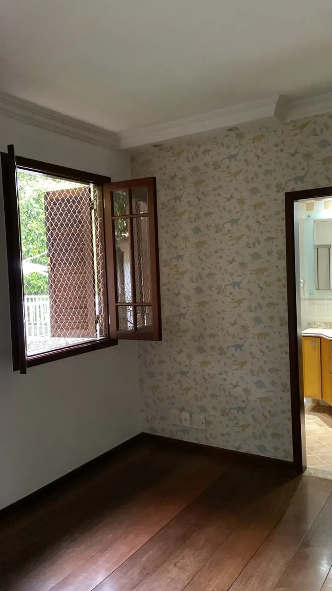 317 m² house with 3 suites, balcony grill and 3 parking — photo 47