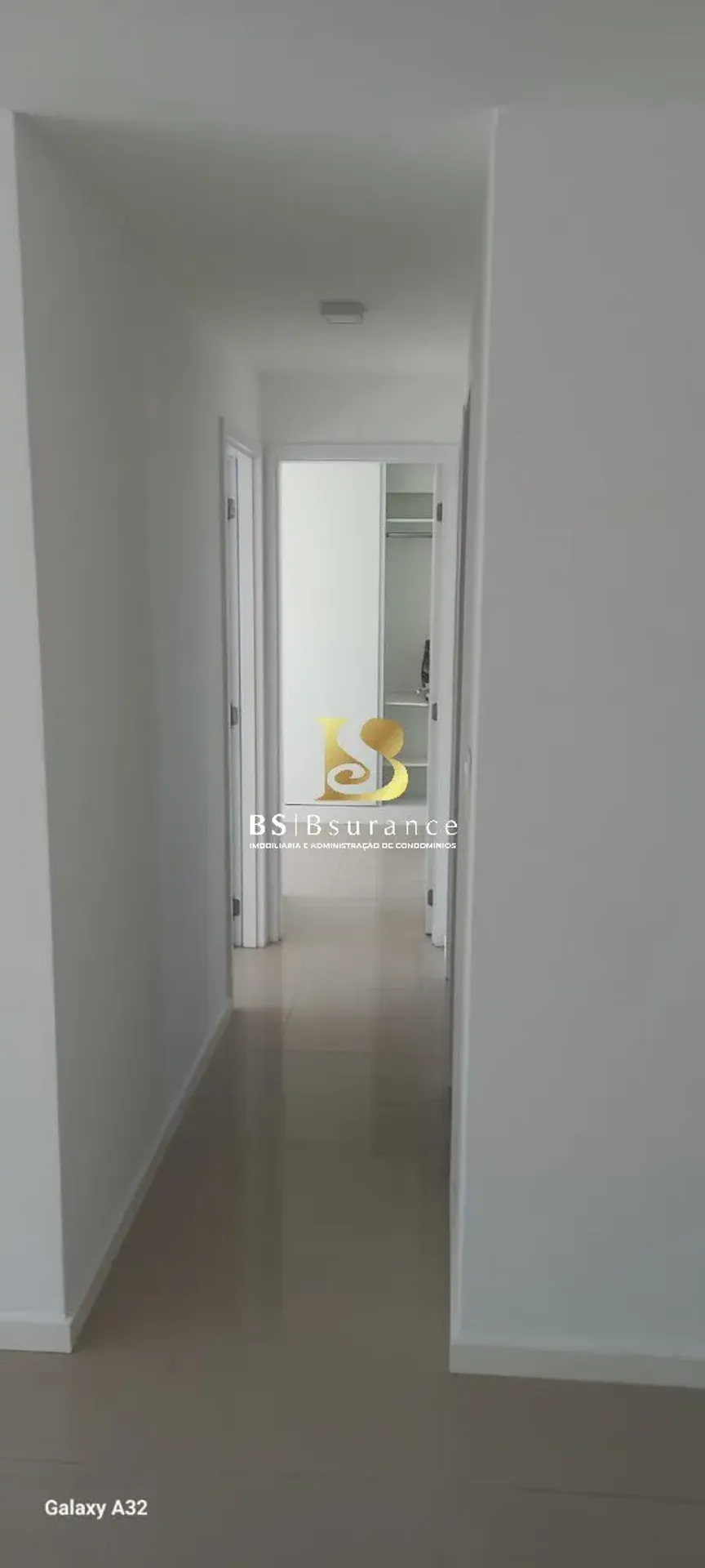 3-bedroom apartment in a building with a gym