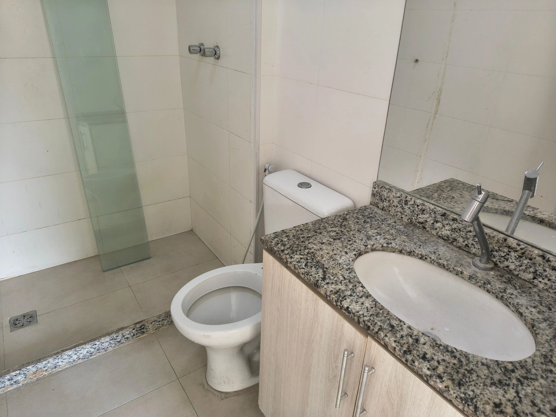 Квартира з 4 кімнатами та 1 люкс-спальнею, з балконом — photo 53