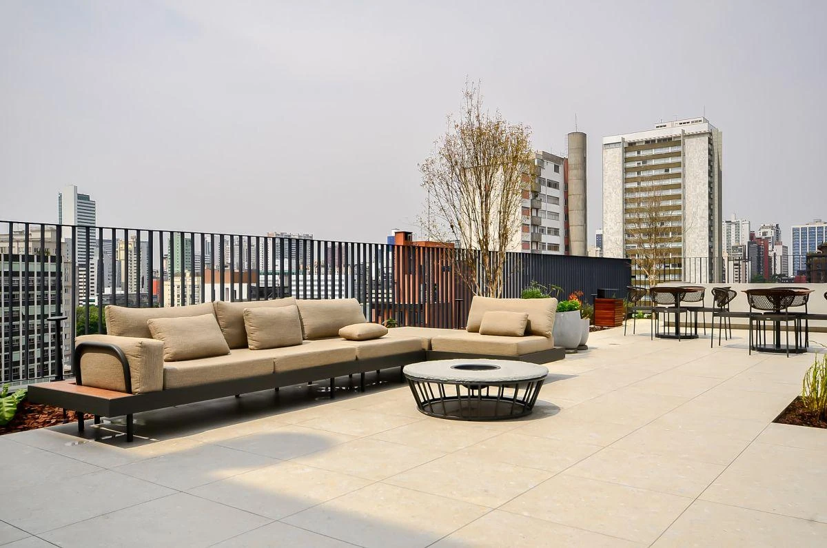 Furnished 1-bedroom apartment with balcony and grill — photo 10