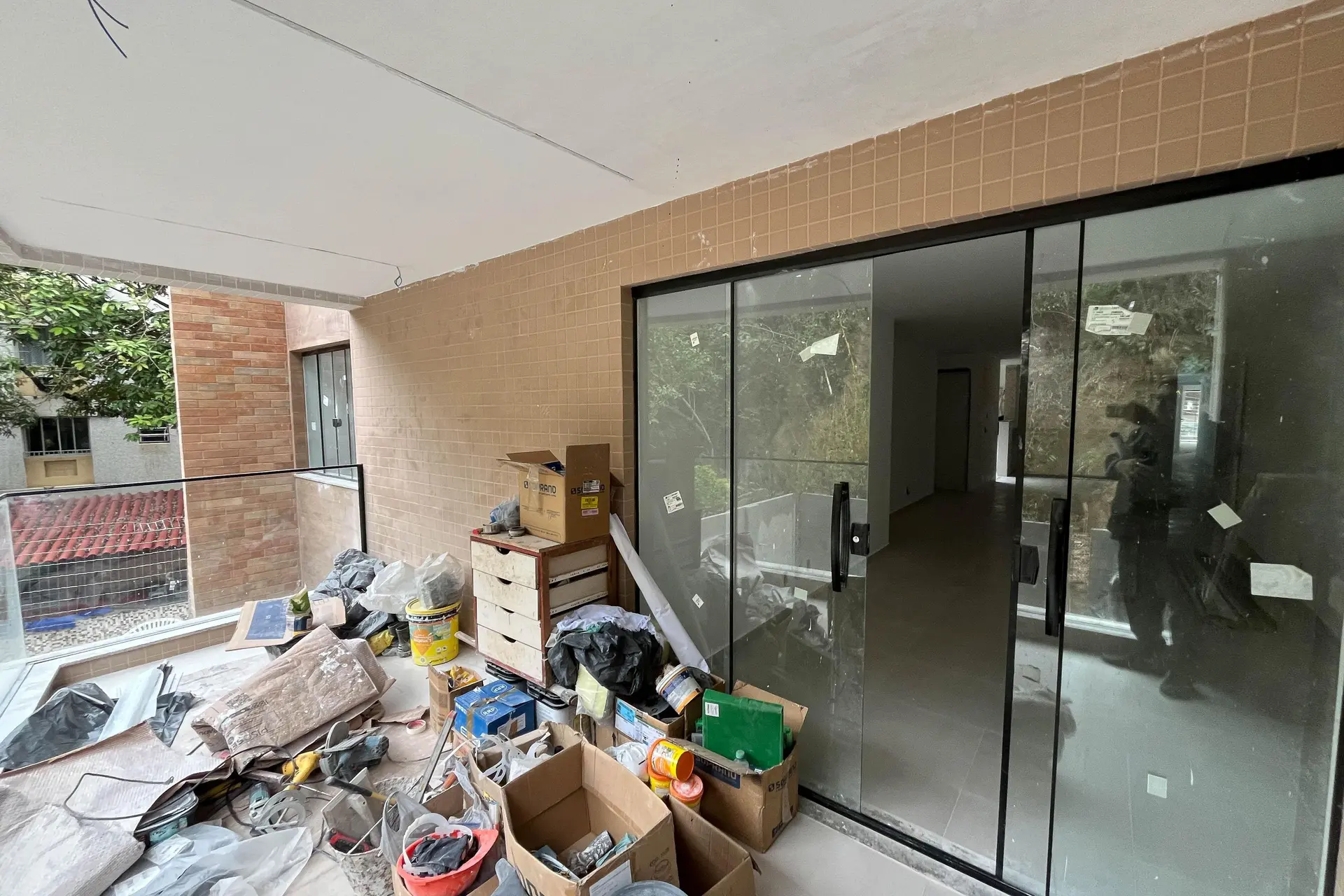 2-bedroom apartment with a mountain view — photo 22