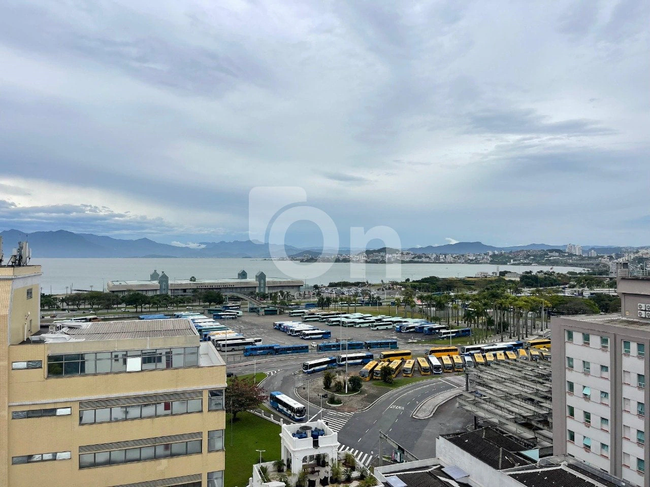 Стиральная машина и 2 спальни: квартира 72 м² — photo 15