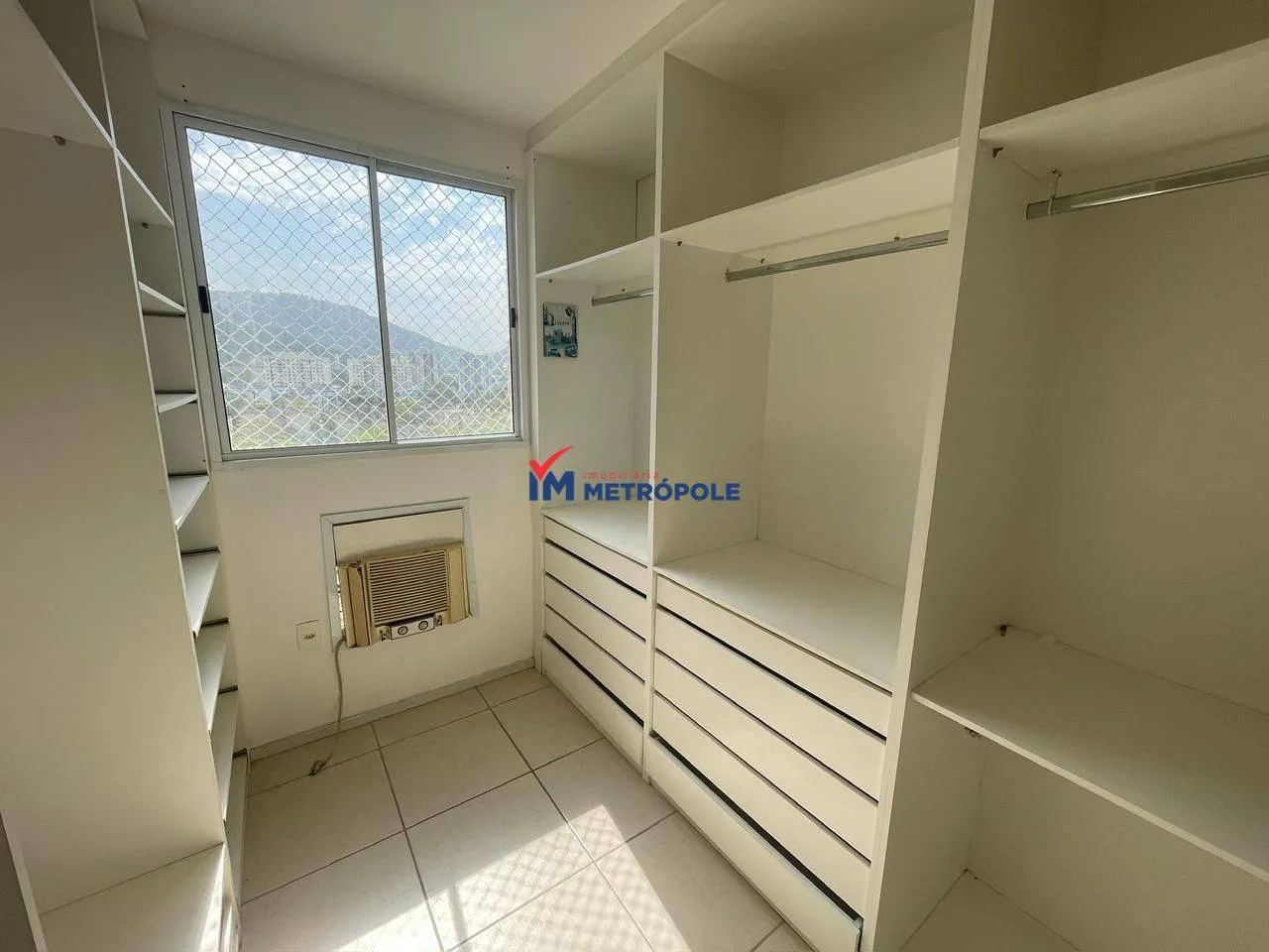 2-bedroom apartment in a building with a pool — photo 4