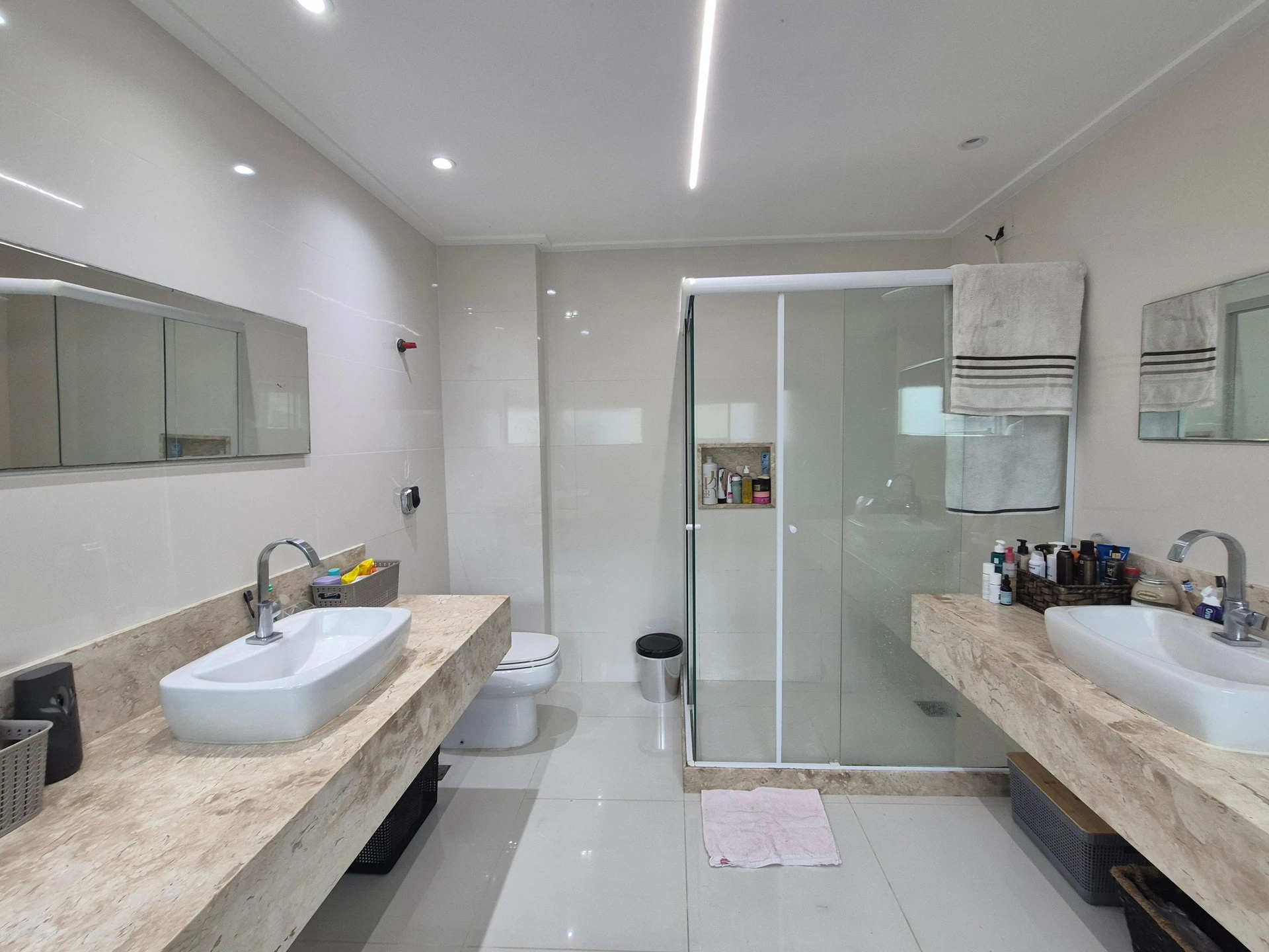 4 quartos e jacuzzi: casa de 318 m² — photo 90