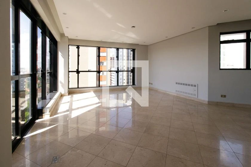 Rental apartment with 5 en-suite bedrooms and balcony — photo 4