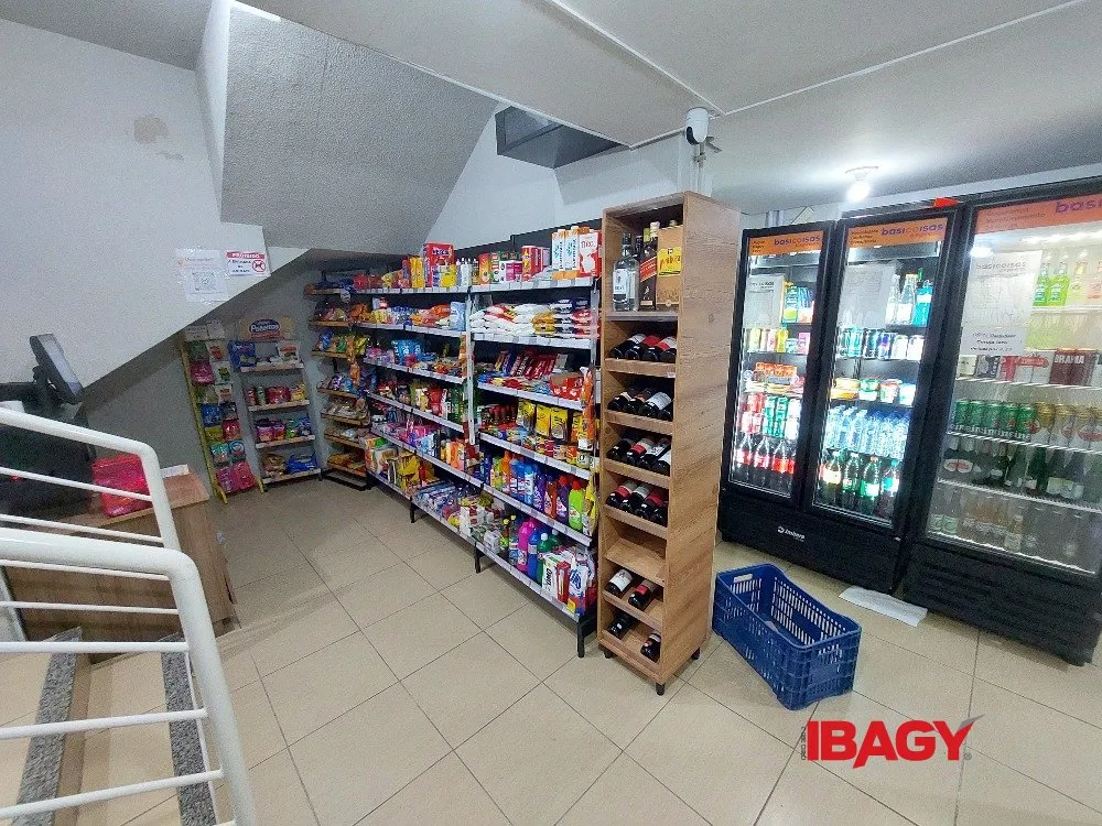Квартира с 2 спальнями, ванной при спальне и 1 местом — photo 20