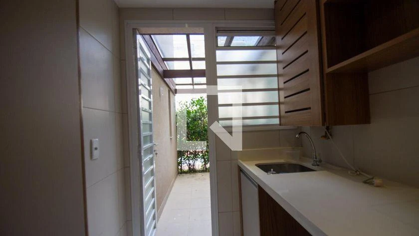 Furnished house, 118 m², with a glass-enclosed balcony — photo 35