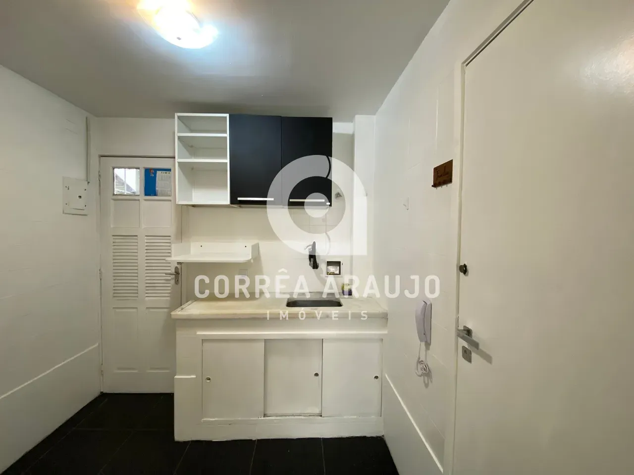 Apartment with 2 bedrooms, balcony and 1 parking space — photo 21