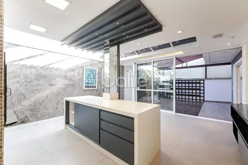 House with 4 en-suite rooms and 4 parking spots — photo 14
