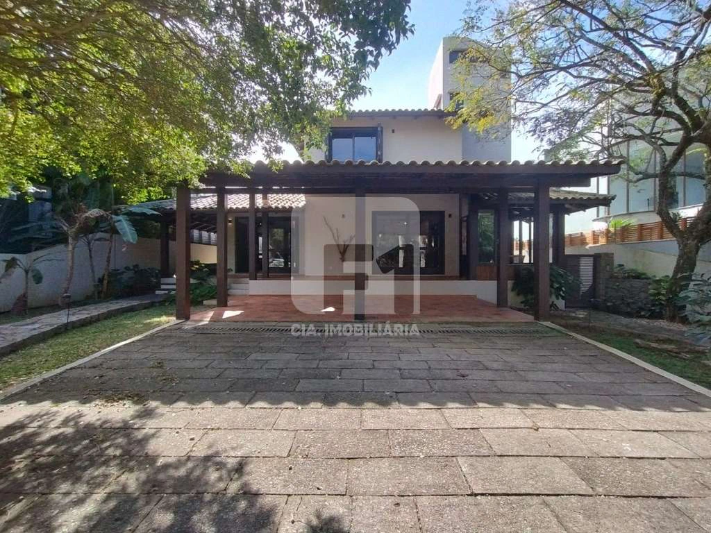 Gated-condo house with 4 bedrooms and 680 m² — photo 3