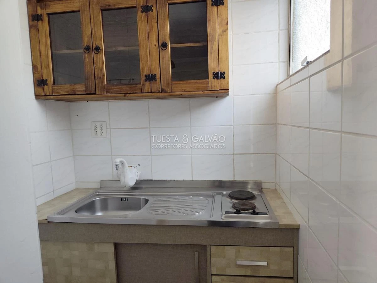 1-bedroom apartment with a separate closed kitchen — photo 5