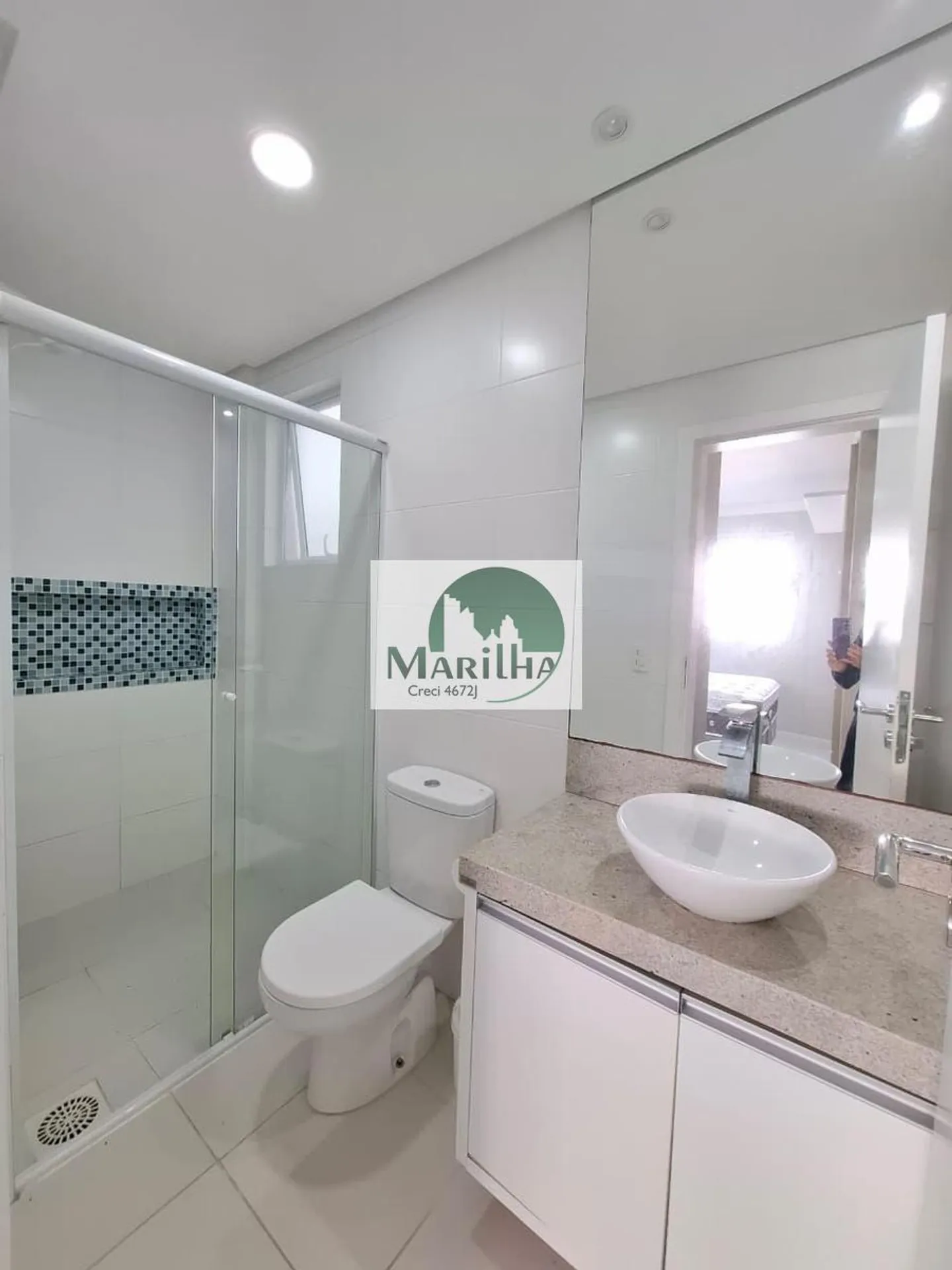 Furnished 84 m² apartment with 2 en-suite bedrooms — photo 19