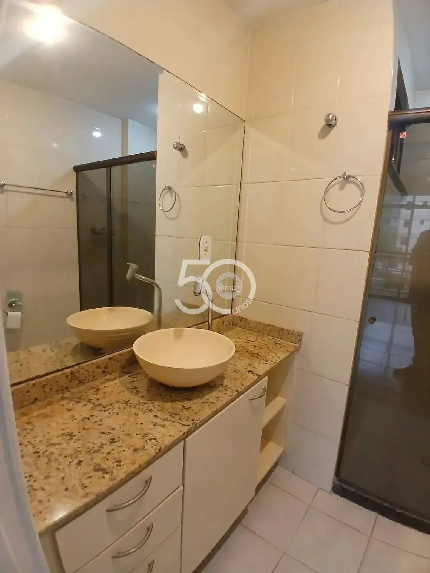 98 m² apartment with 3 bedrooms and 2 garage spaces — photo 10