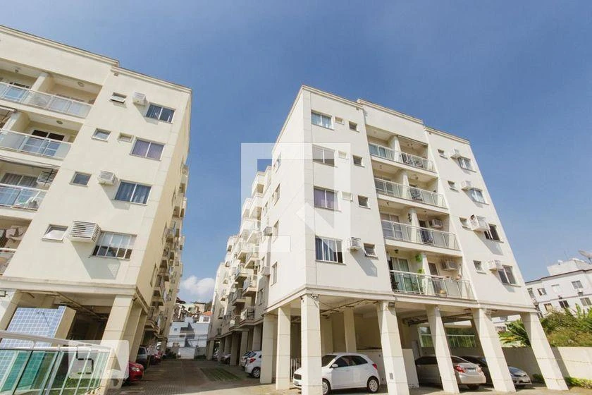 Apartamento de 2 quartos em condomínio com piscina — photo 48