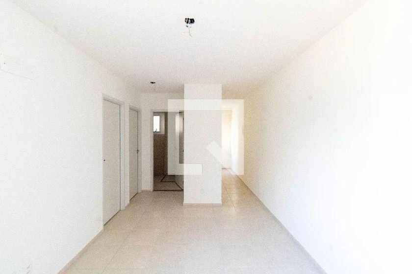 2-bedroom apartment with a closed-off kitchen — photo 40