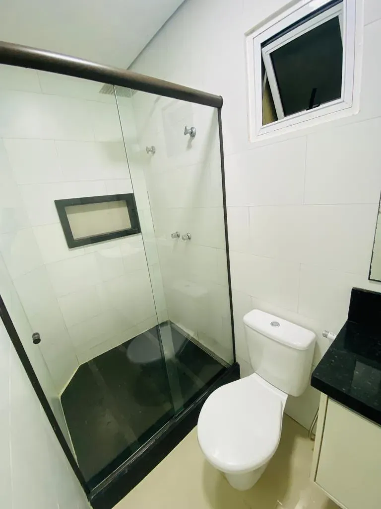One-bedroom apartment in a building with a coworking space — photo 8