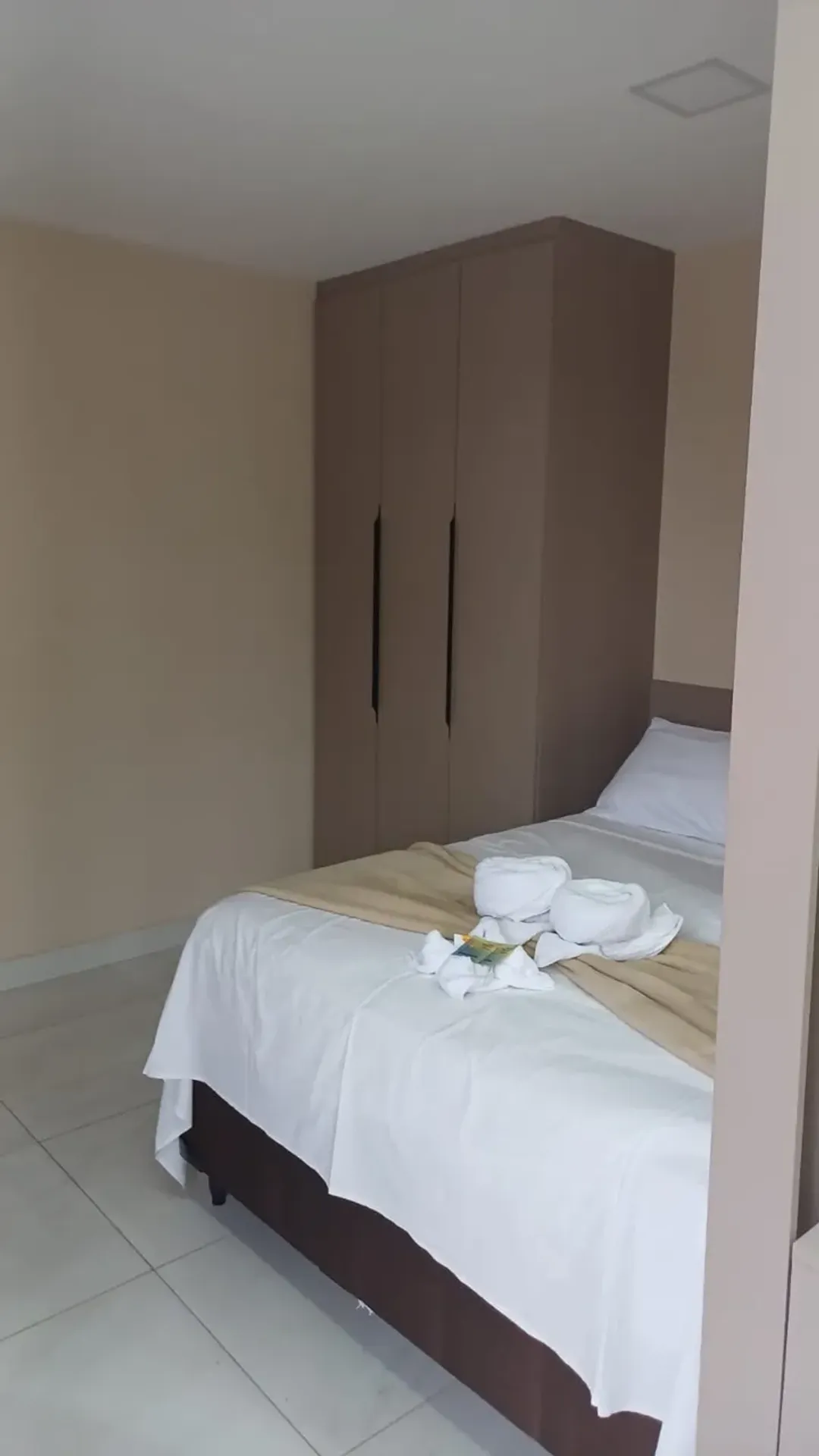 Меблированная квартира 35 м² с 1 спальней и открытой кухней