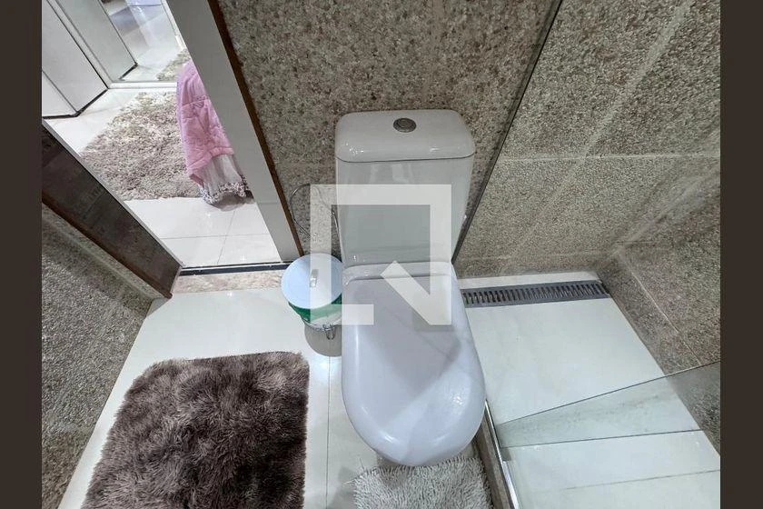 Furnished 3-bedroom apartment with 200 m² — photo 39